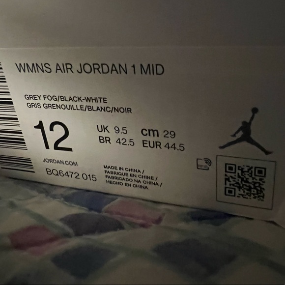 Jordan 1 Mid Light Smoke Grey for Women Size 12W - Picture 3 of 8